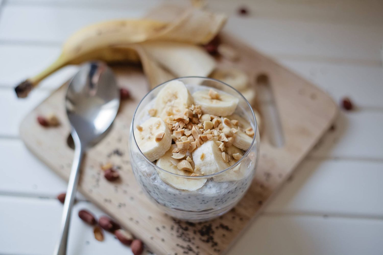 Chia seeds used in a pudding with banana and hazelnuts.