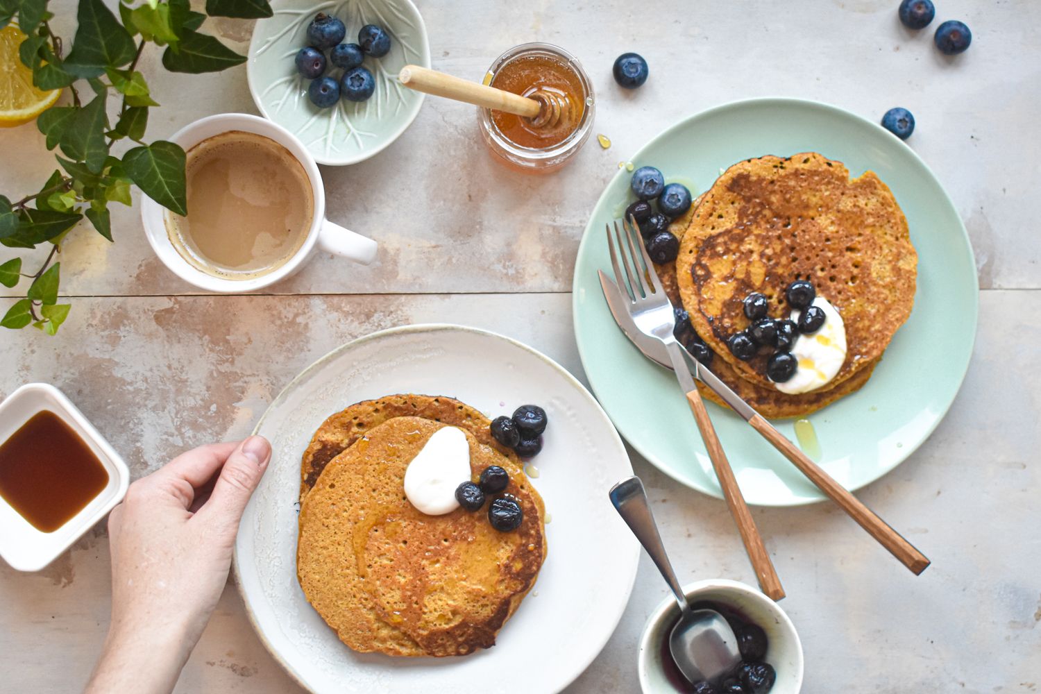 Flax seeds recipe for pancakes with blueberries using ground flaxseed.