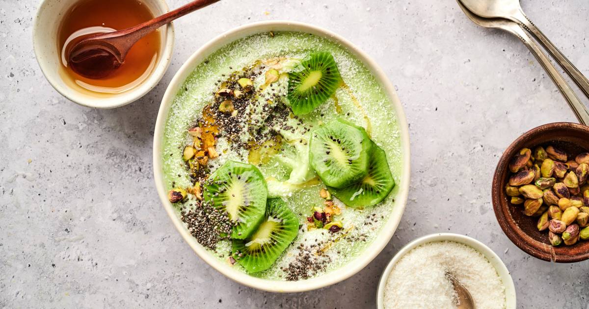 The 'I'm Time Poor' Green Smoothie Bowl