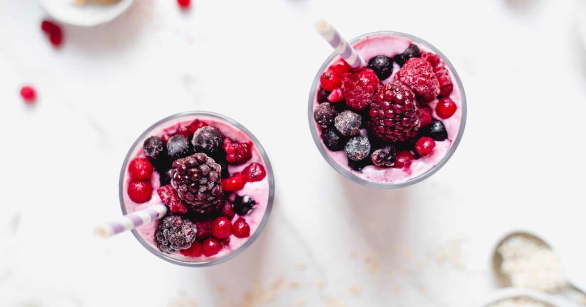 Frozen Berry Protein Smoothie Recipe - Kitchen Swagger