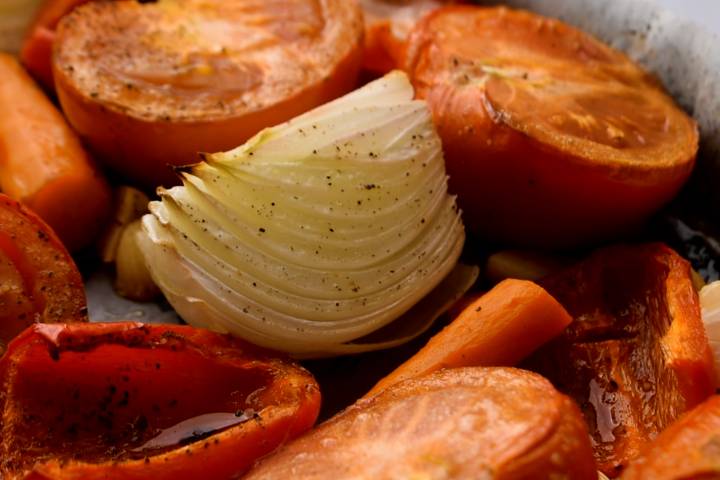 Roasted tomatos, onions, carrots, and garlic.