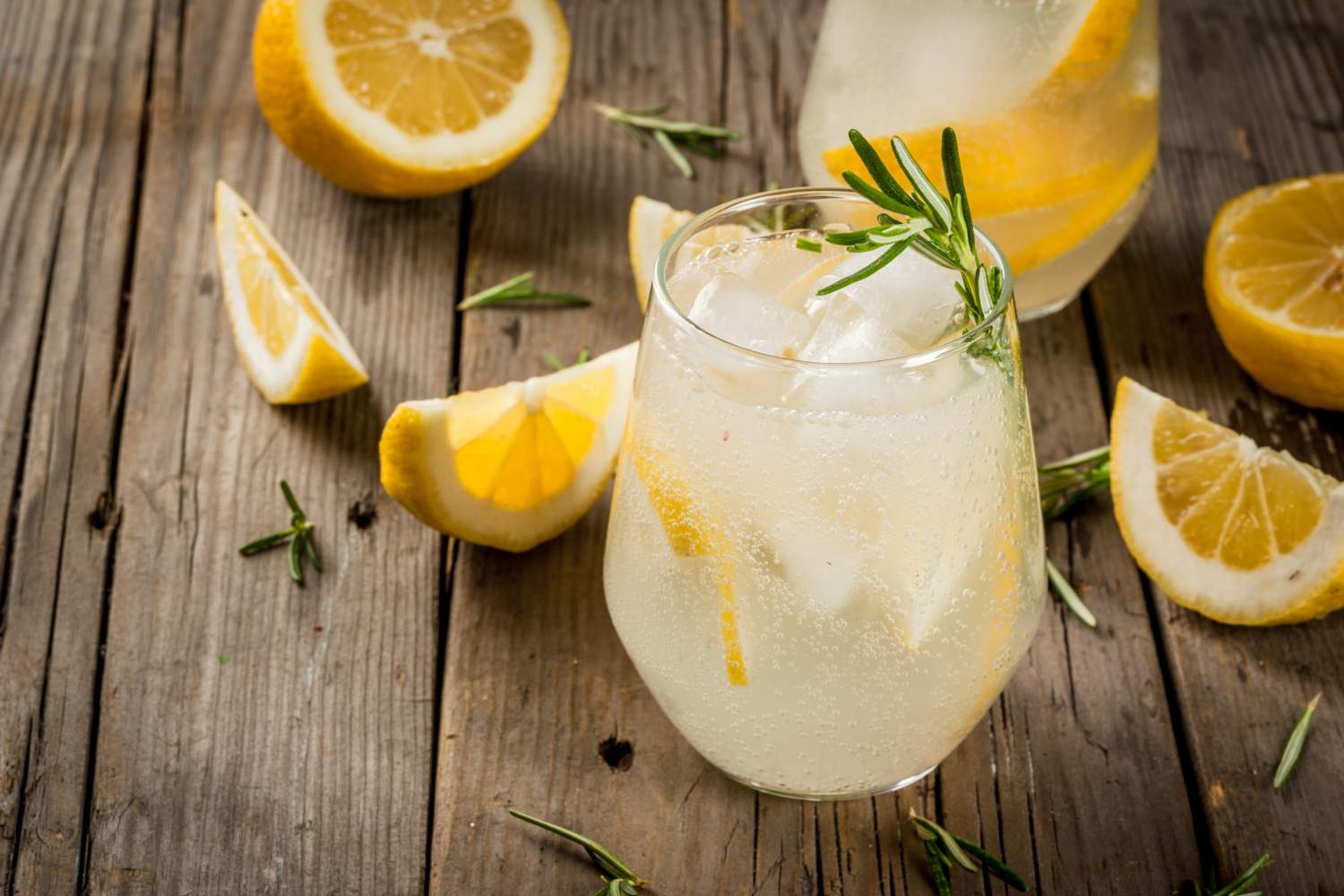 Classic White Wine Spritzer - Slender Kitchen