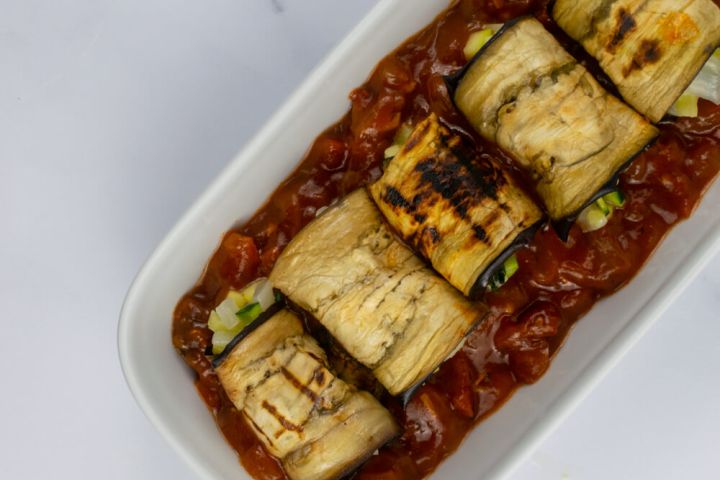 https://www.slenderkitchen.com/sites/default/files/styles/feed_list_sm_2x/public/steps/Eggplant-rollatini-10.jpg