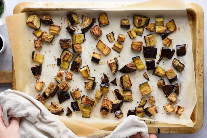 15-Minute Garlic Sautéed Eggplant - The Natural Nurturer