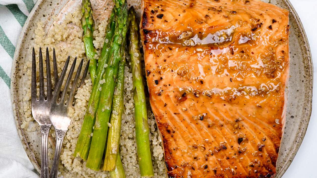 Easy Honey Garlic Broiled Salmon Slender Kitchen