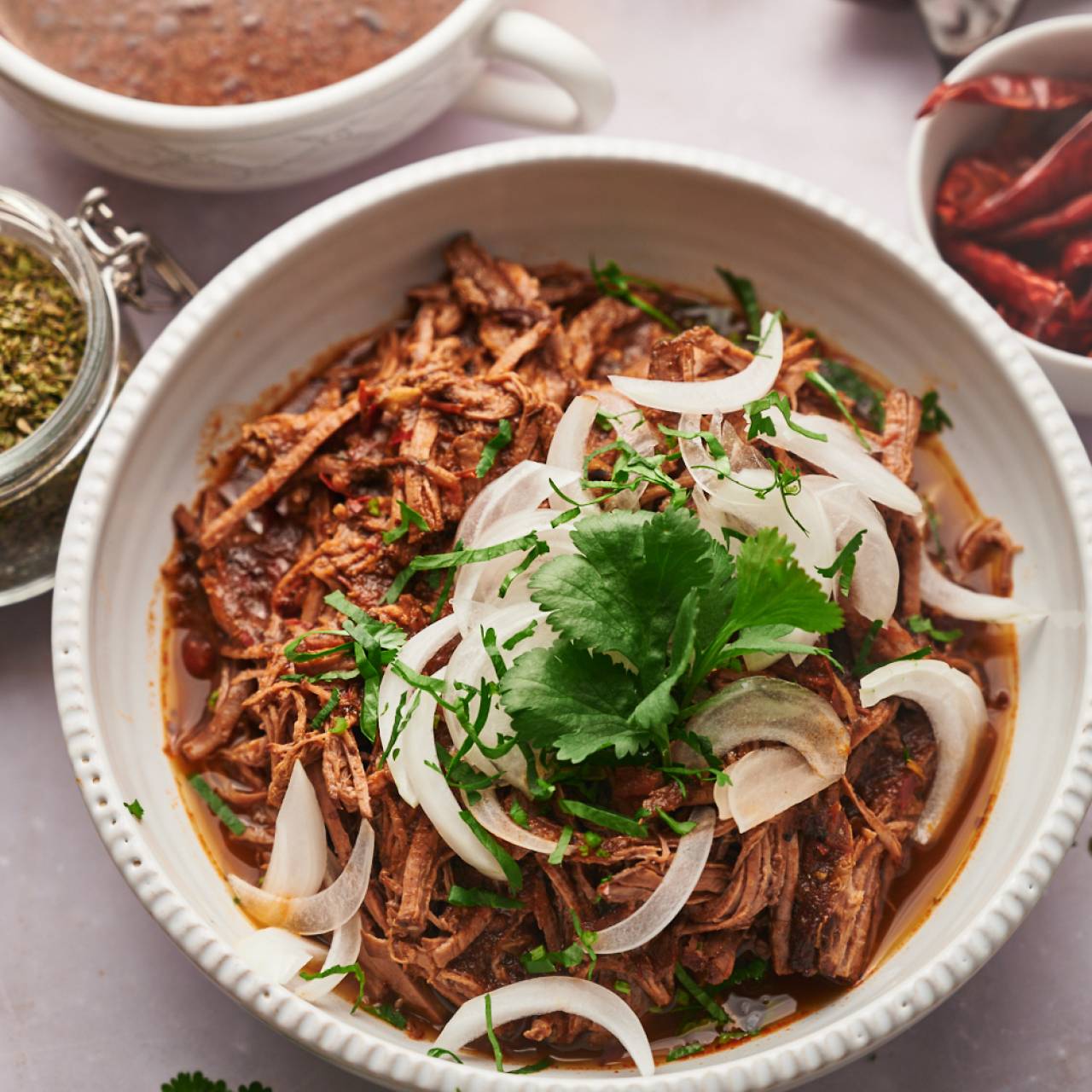 https://www.slenderkitchen.com/sites/default/files/styles/gsd-1x1/public/beef-birria-4.jpg