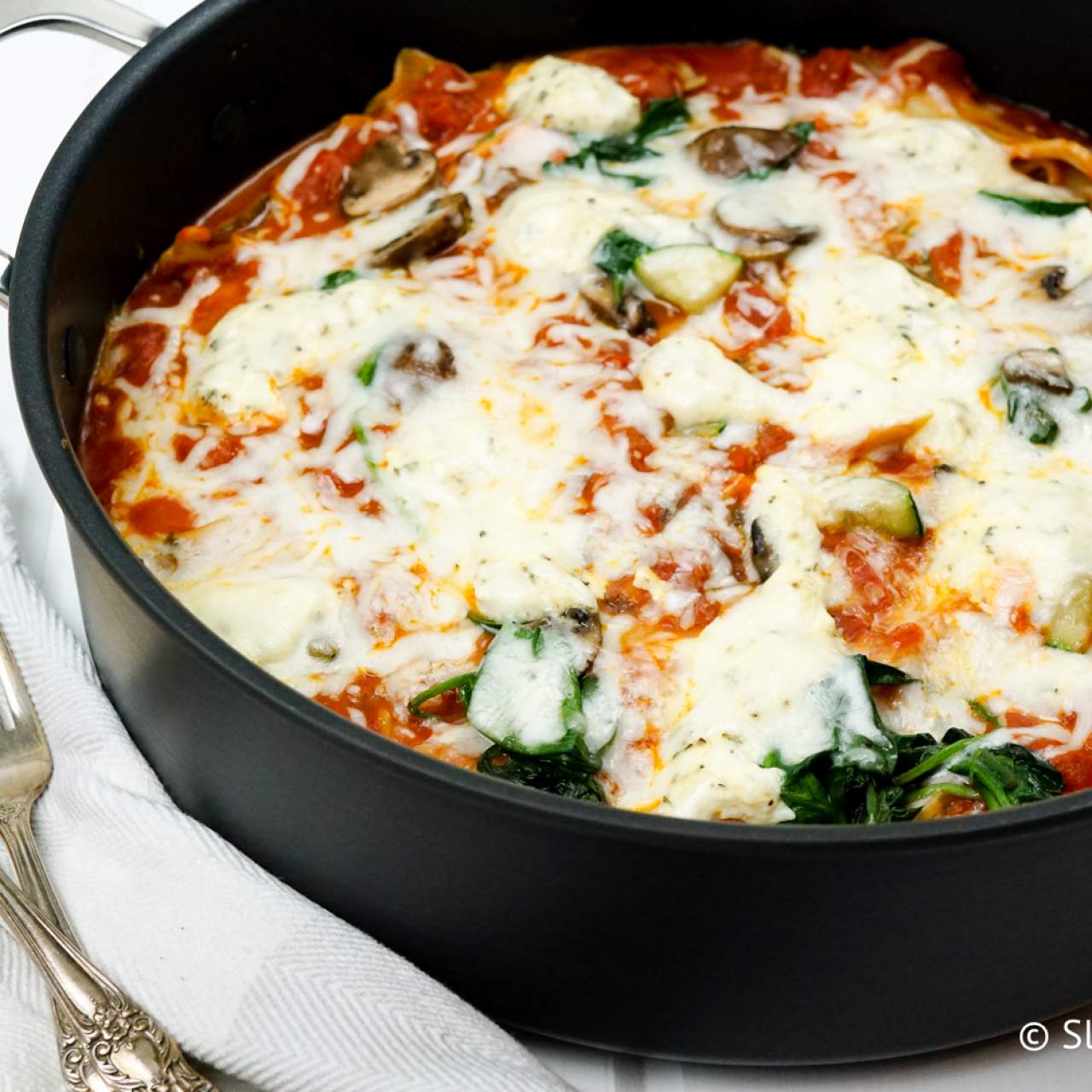 Lazy Skillet Lasagna with Spinach and Mushrooms