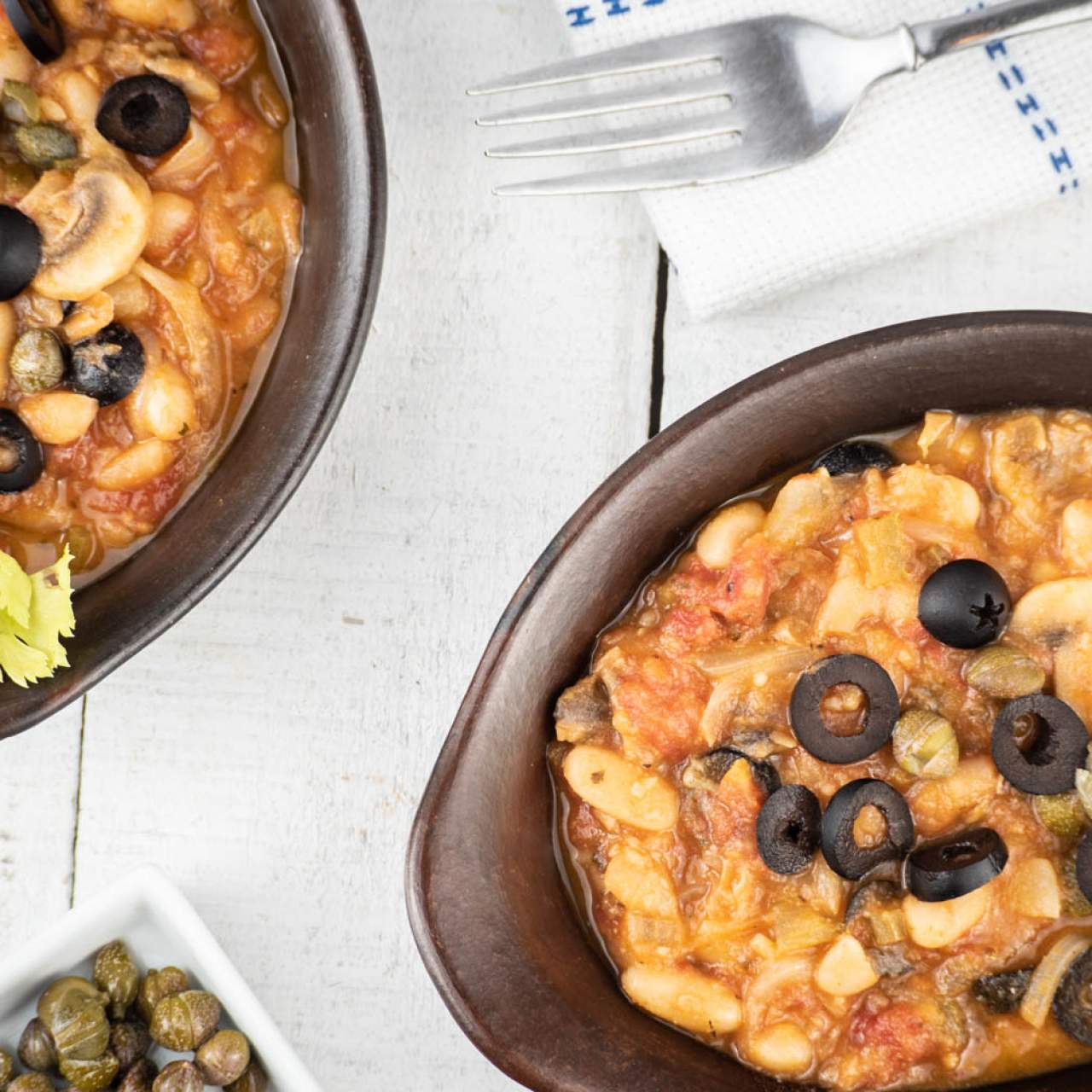 Slow cooker white beans and sausage - Family Food on the Table