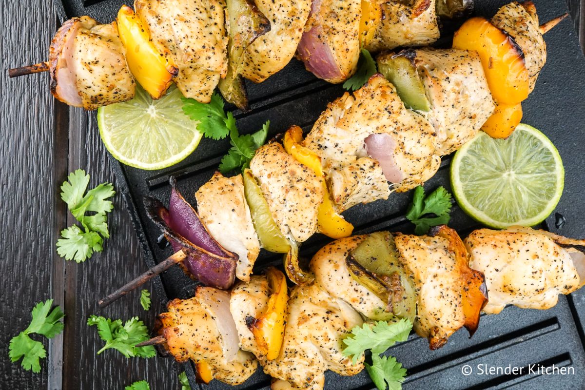 https://www.slenderkitchen.com/sites/default/files/styles/gsd-4x3/public/recipe_images/cilantro-lime-chicken-kabobs-3.jpg