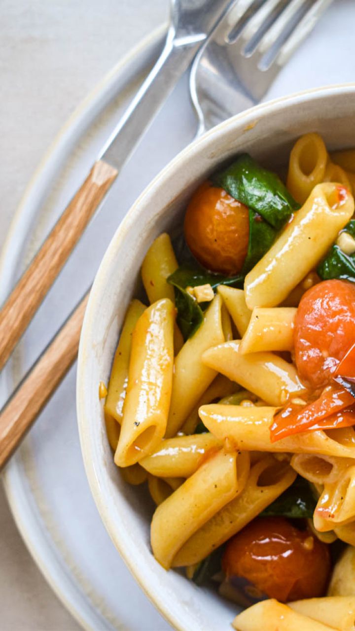 One Pot Tomato Basil Pasta