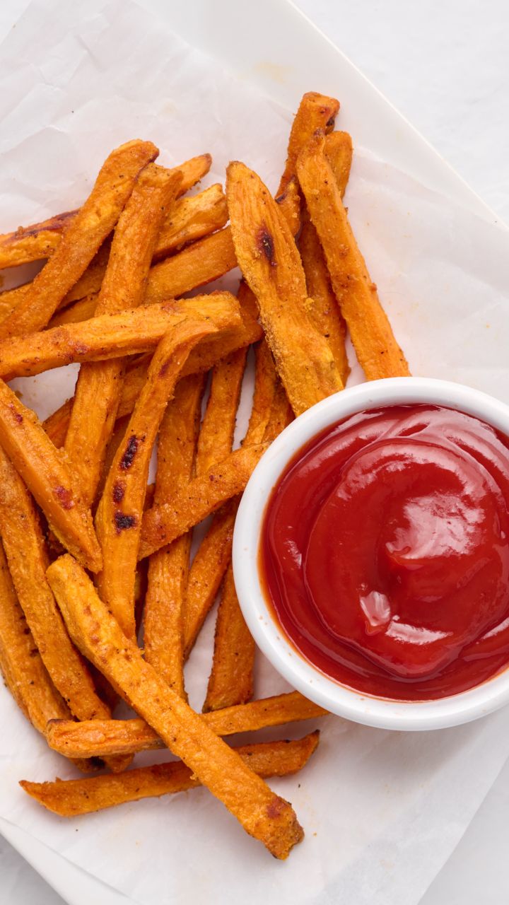 https://www.slenderkitchen.com/sites/default/files/styles/gsd-9x16/public/recipe_images/sweet-potato-fries.jpg