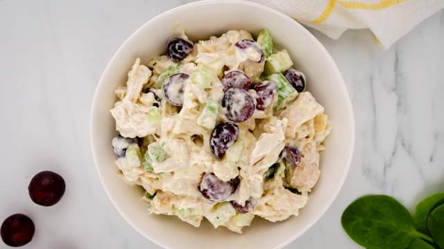 Healthy Chicken Salad with Grapes